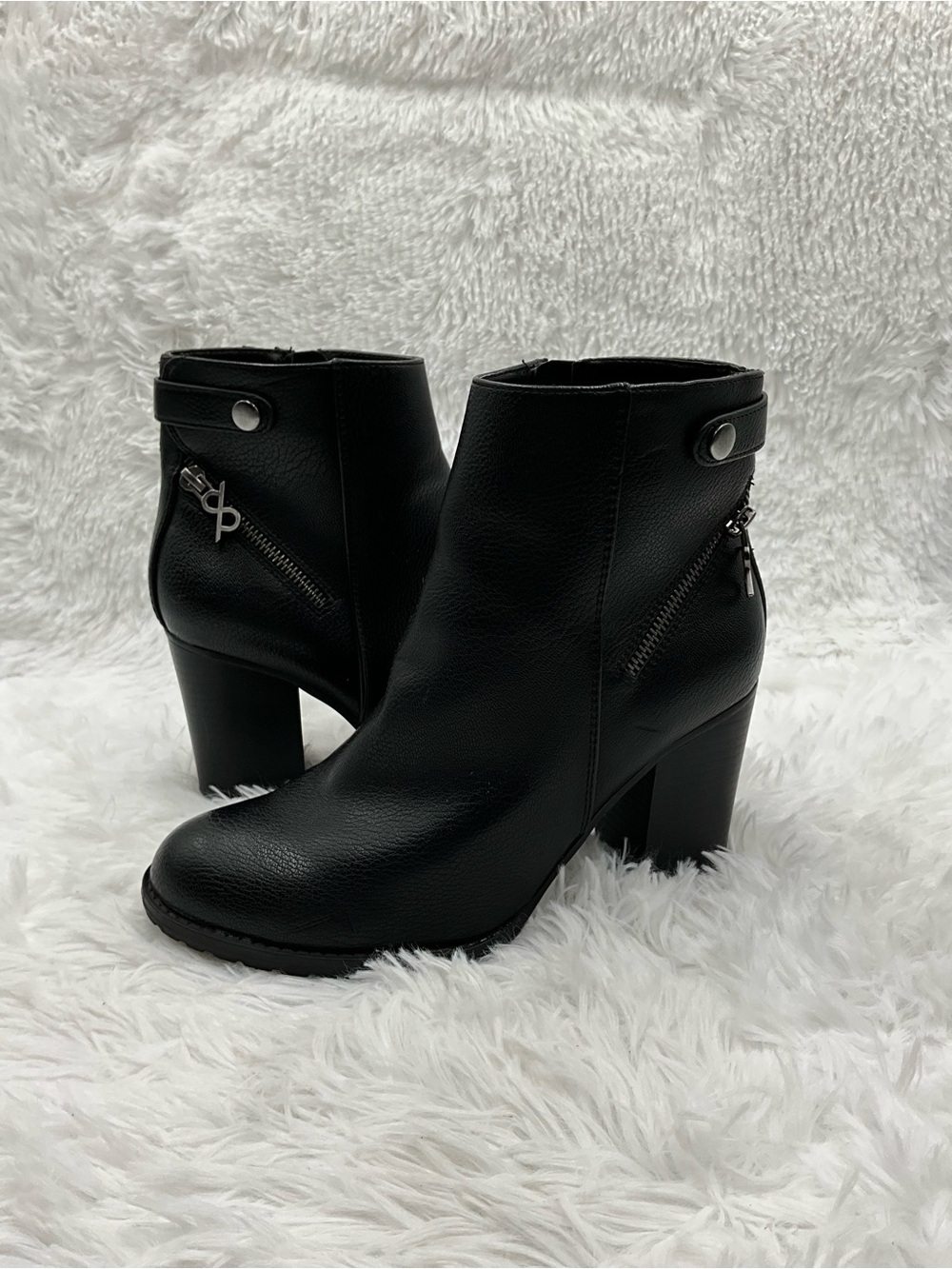 Parker & Sky Booties Size 8 Black Block Heel Side Zipper & Decorative Zipper